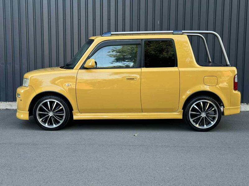 TOYOTA BB