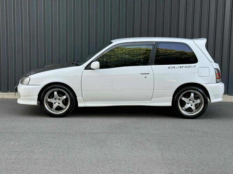 TOYOTA STARLET