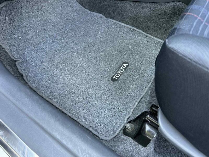 TOYOTA STARLET