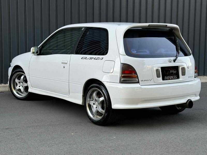 TOYOTA STARLET