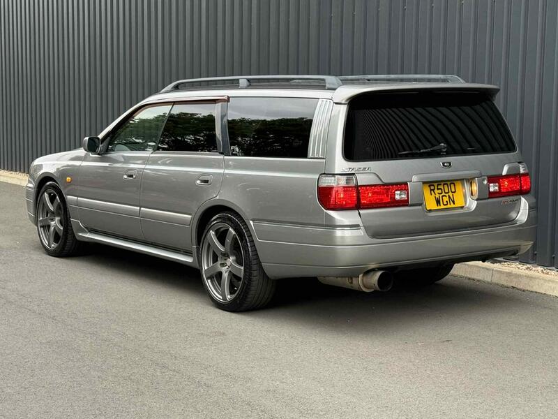 NISSAN STAGEA