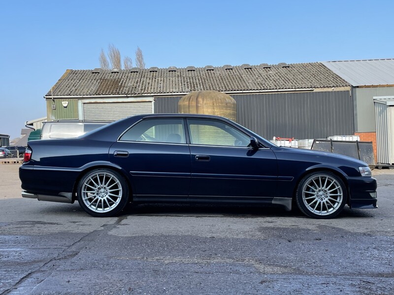 TOYOTA CHASER