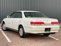 TOYOTA MARK II