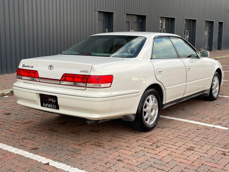 TOYOTA MARK II