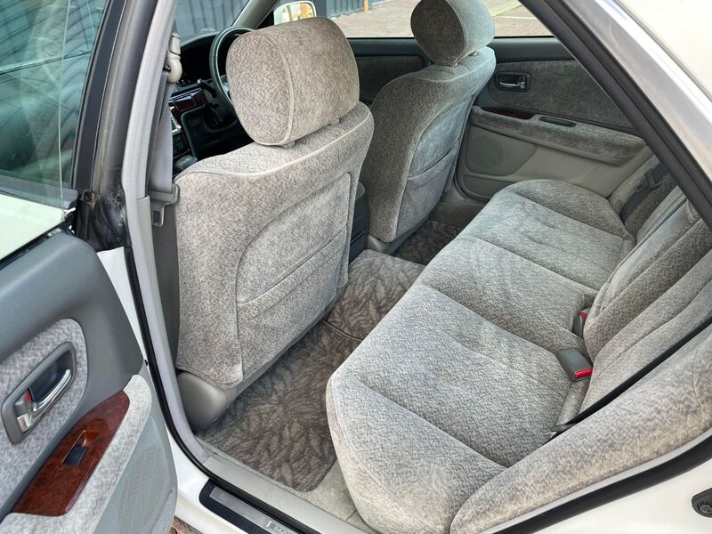 TOYOTA MARK II