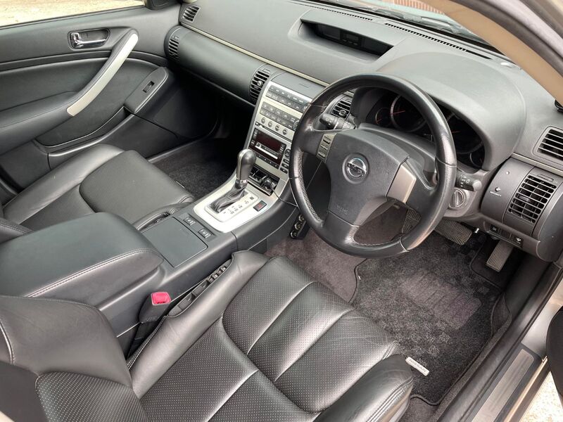 NISSAN STAGEA