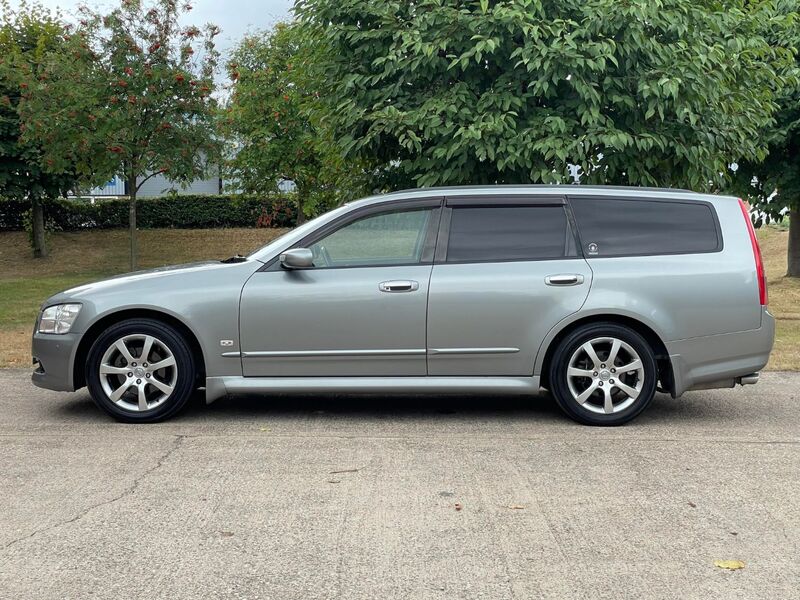 NISSAN STAGEA