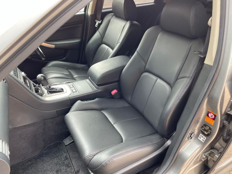 NISSAN STAGEA