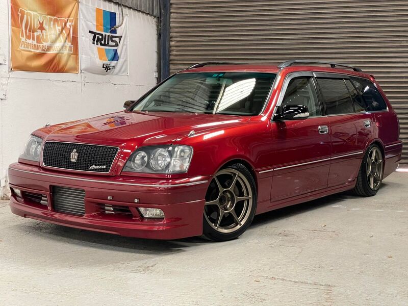 TOYOTA CROWN