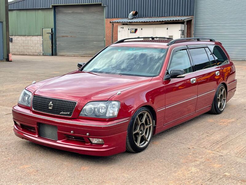 TOYOTA CROWN