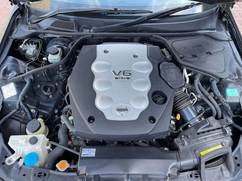NISSAN STAGEA