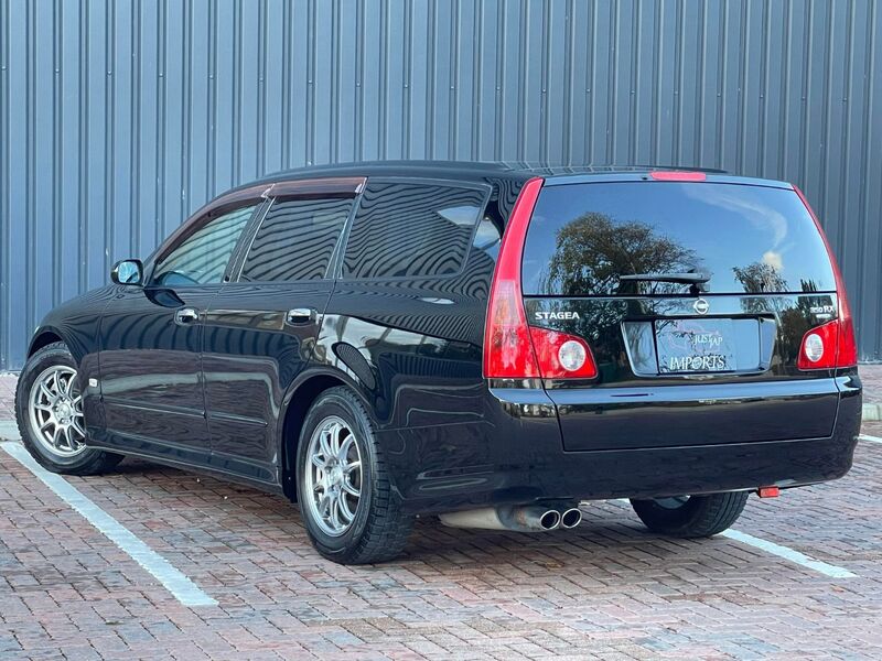 NISSAN STAGEA