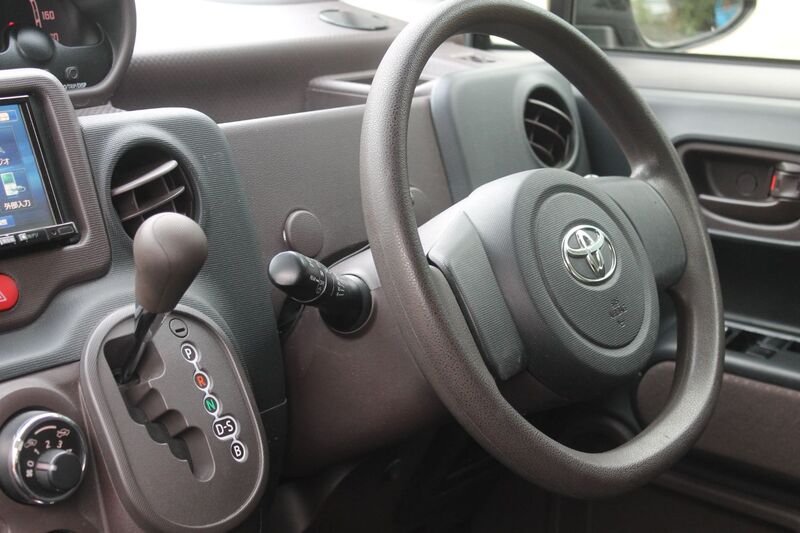 Used TOYOTA SPADE 2012 Black in Nuneaton, West Midlands