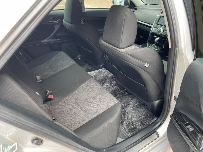 TOYOTA MARK X