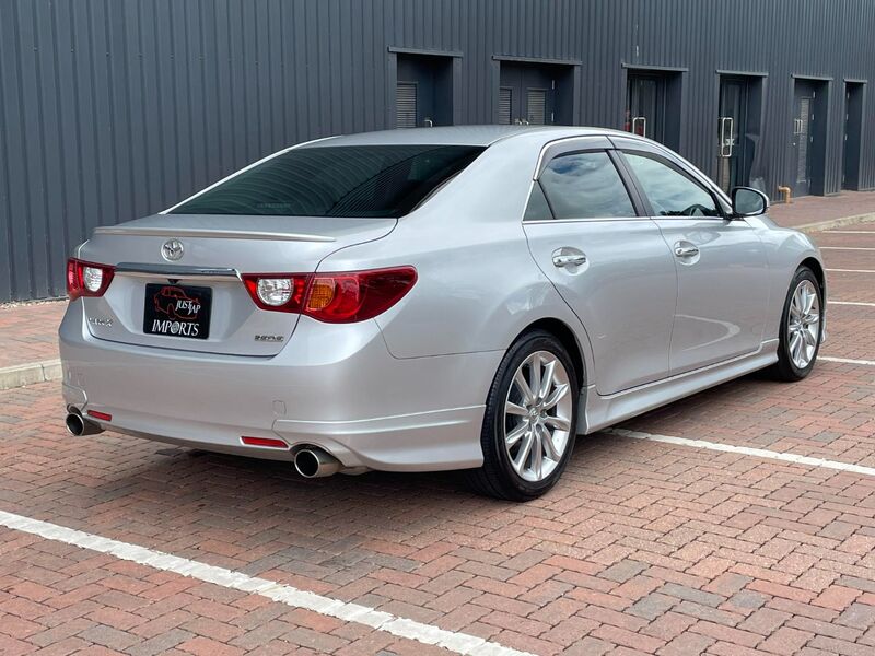 TOYOTA MARK X
