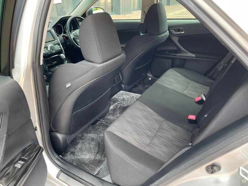 TOYOTA MARK X