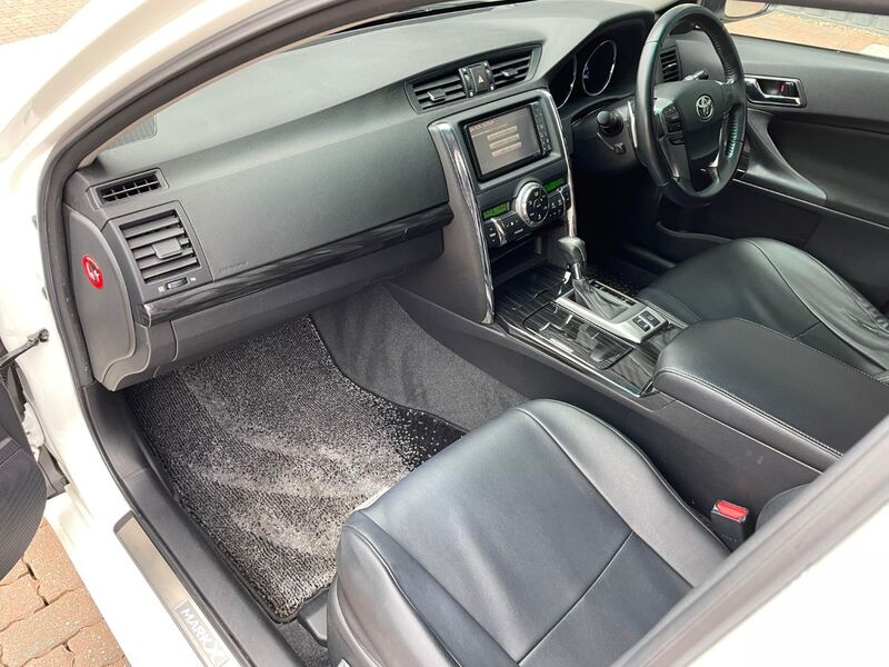 TOYOTA MARK X