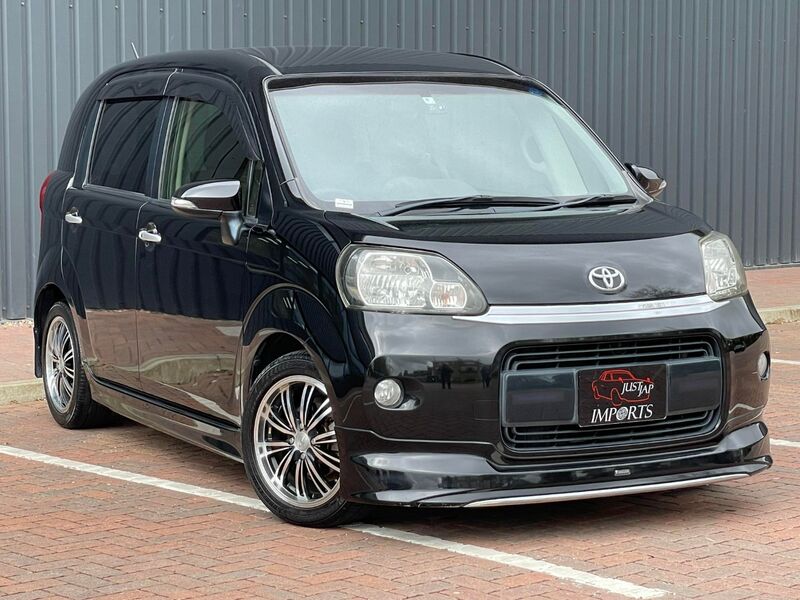 TOYOTA PORTE