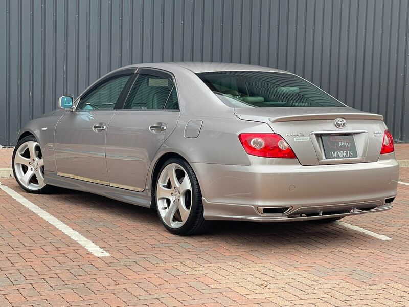 TOYOTA MARK X