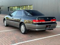 TOYOTA MARK II