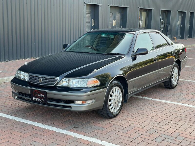 TOYOTA MARK II