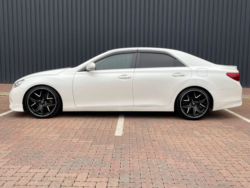 TOYOTA MARK X
